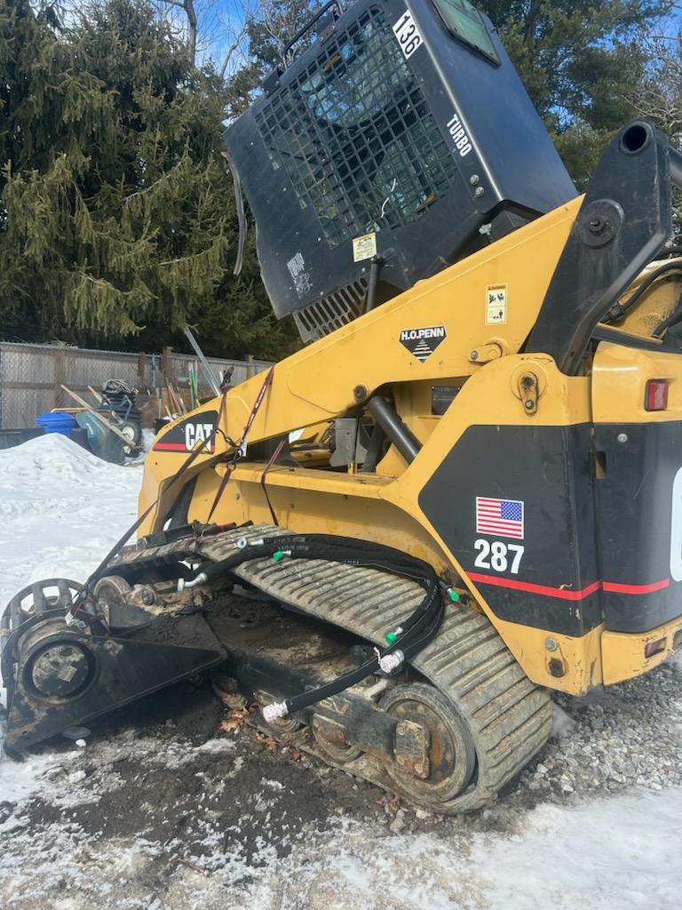 About Us - Hydraulic Hoses Near Me 1 Hydraulic hose repair Connecticut - Caterpillar skid steer service in New Milford CT